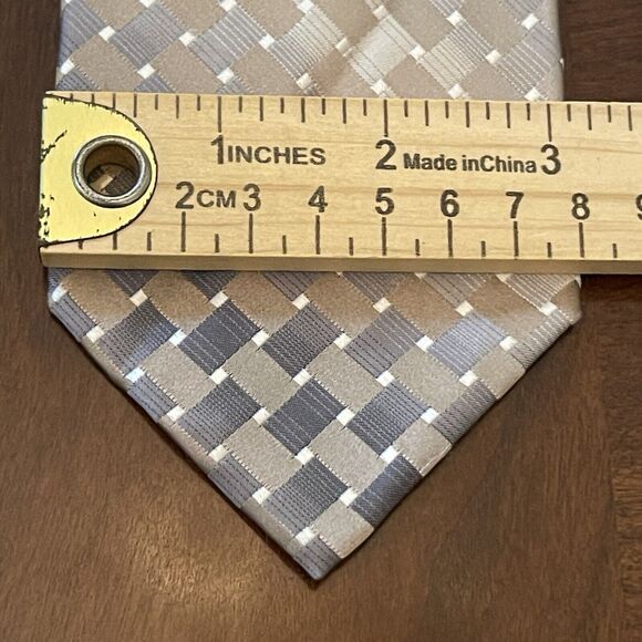 Pierre Cardin Hand Made 100% Silk Men’s Neck Tie Made In China - Picture 4 of 9